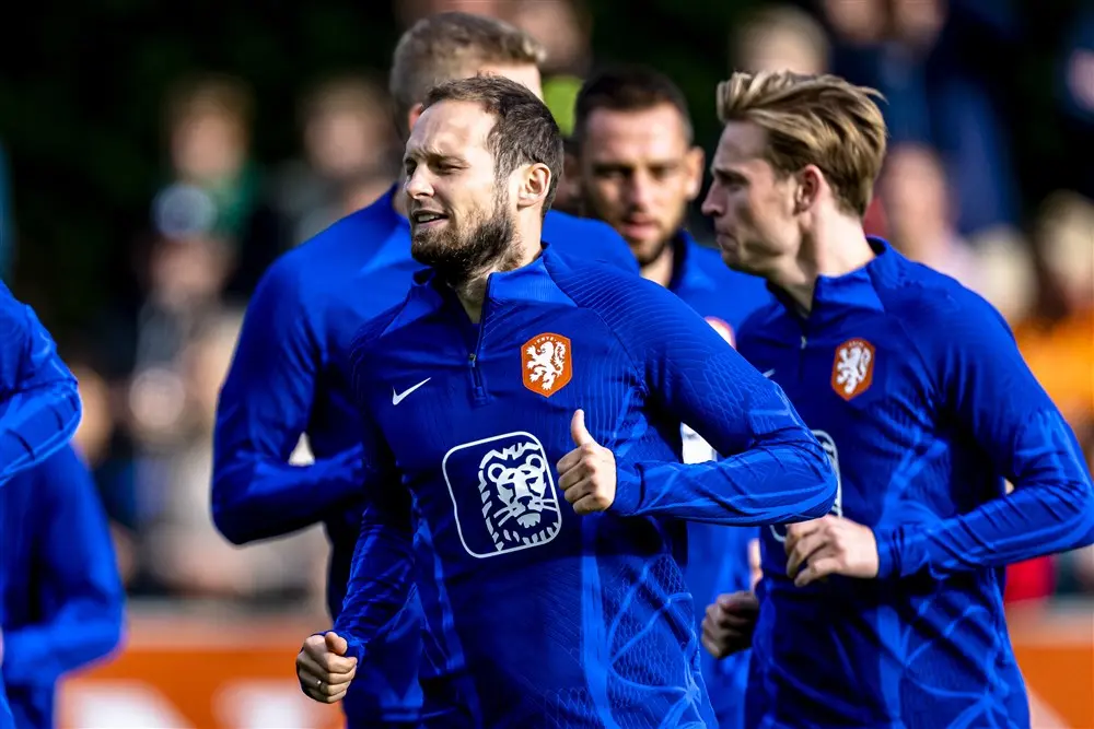 AD verwacht viertal Ajacieden in basiself Oranje tegen Polen