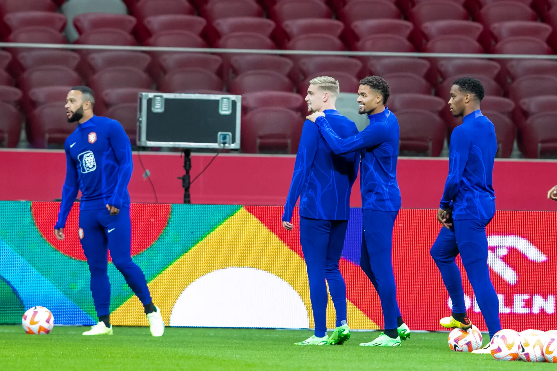 Taylor dankbaar voor hulp Pasveer bij Oranje: 'Hij steunde me heel erg'