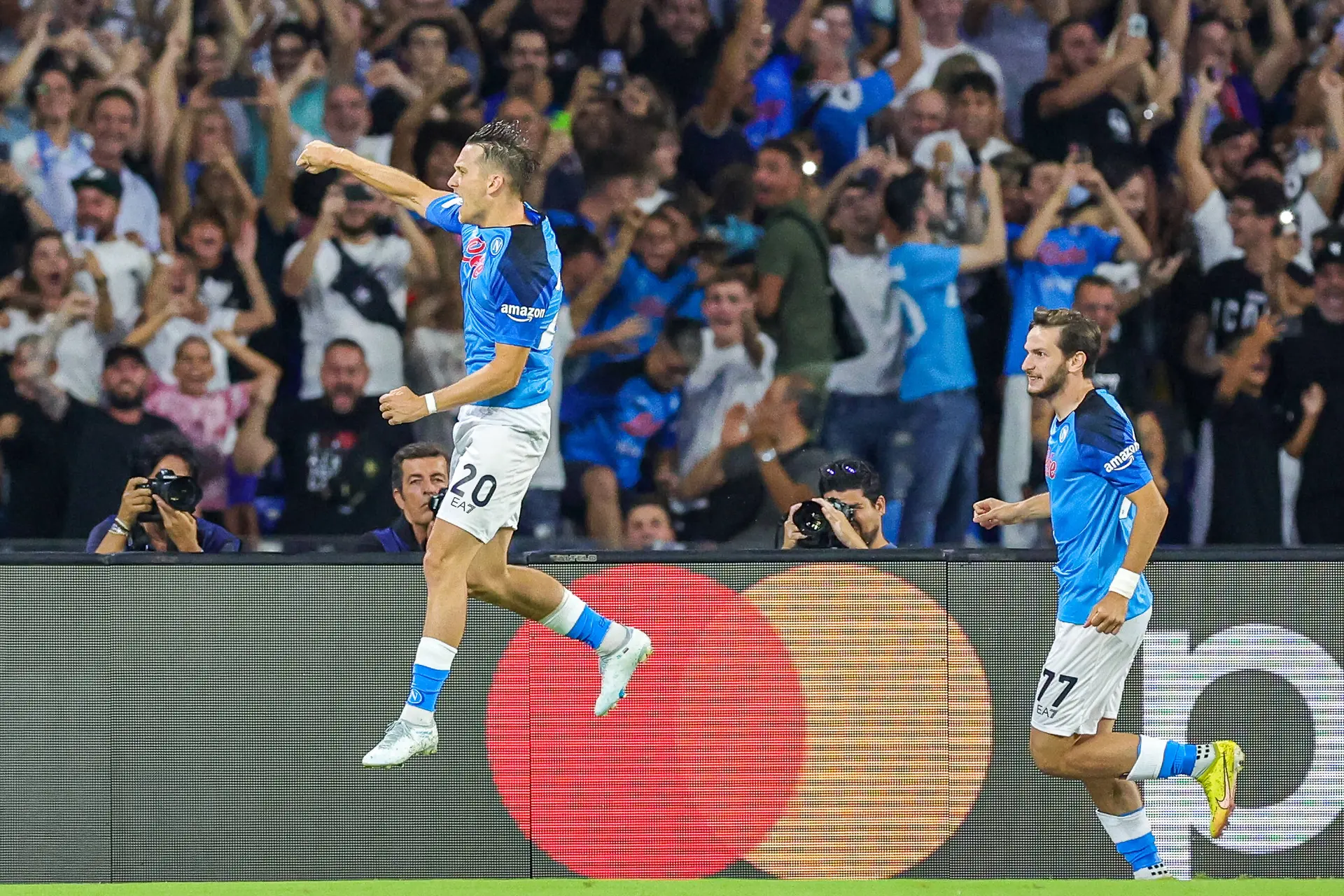 Napoli wint ruim van Liverpool, maar Ajax na één speelronde koploper in CL-poule