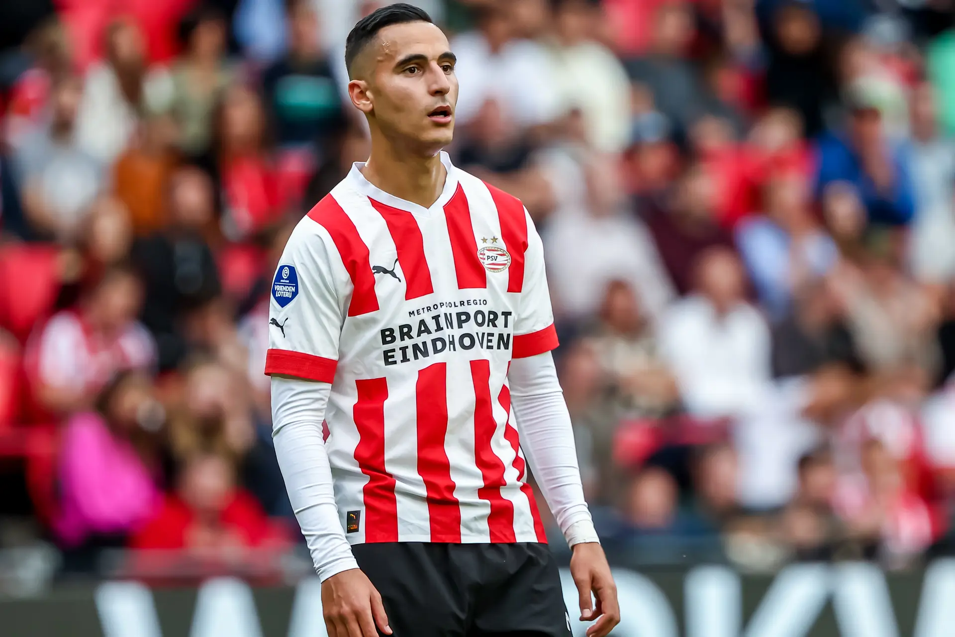 'El Ghazi wil bij PSV blijven; Eindhovenaren denken aan transfervrij vertrek van grootverdiener'