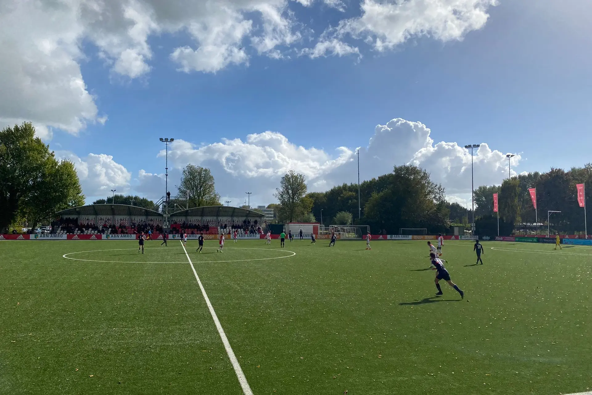 Voorbeschouwing Ajax-jeugd: Ajax O16 reist af naar Alkmaar voor topper tegen AZ
