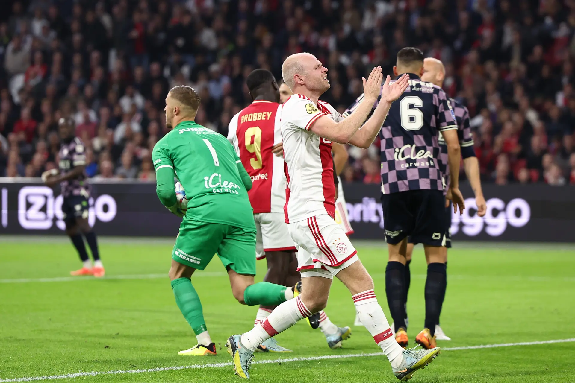 Klaassen: 'Als je 1-1 speelt thuis tegen Go Ahead, schaam je je kapot'