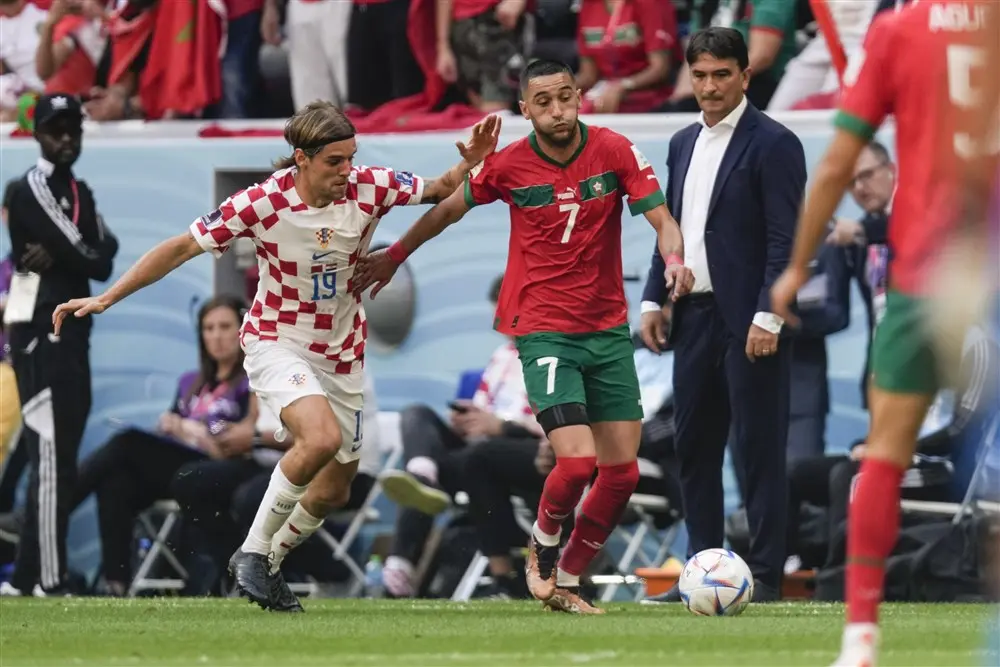 Ziyech en Mazraoui spelen met Marokko doelpuntloos gelijk tegen Kroatië
