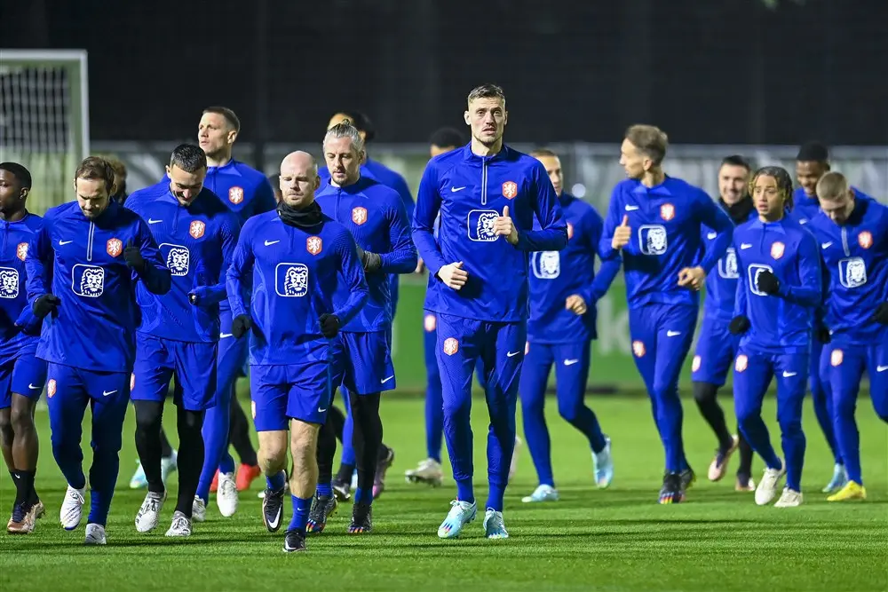 Klaassen is blij met Noppert: 'Het is gewoon echt een mooie gast'