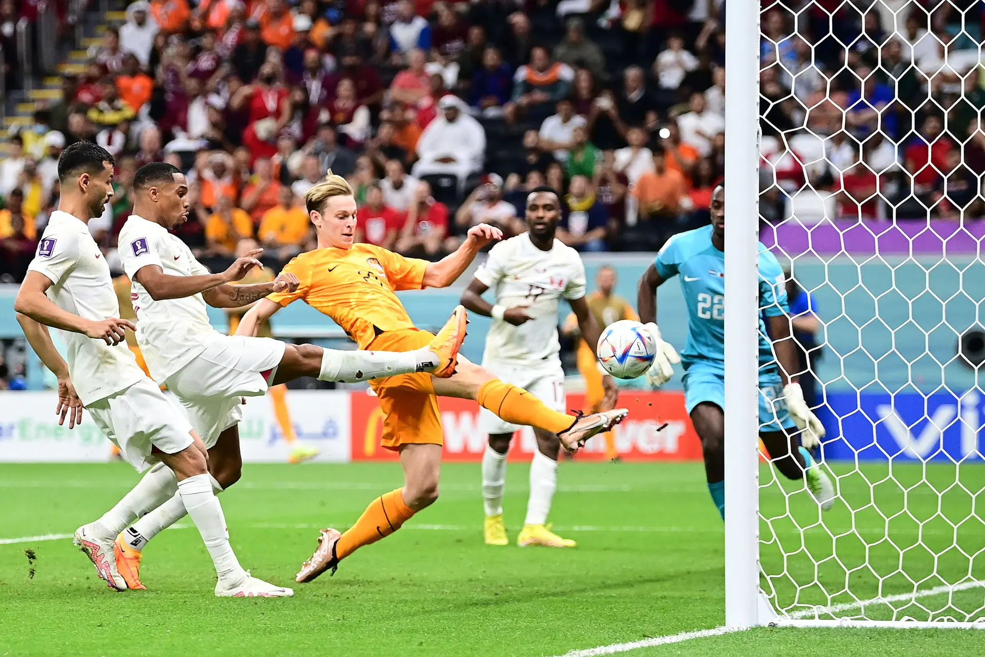 Nederland als groepswinnaar naar achtste finale WK na zege op Qatar