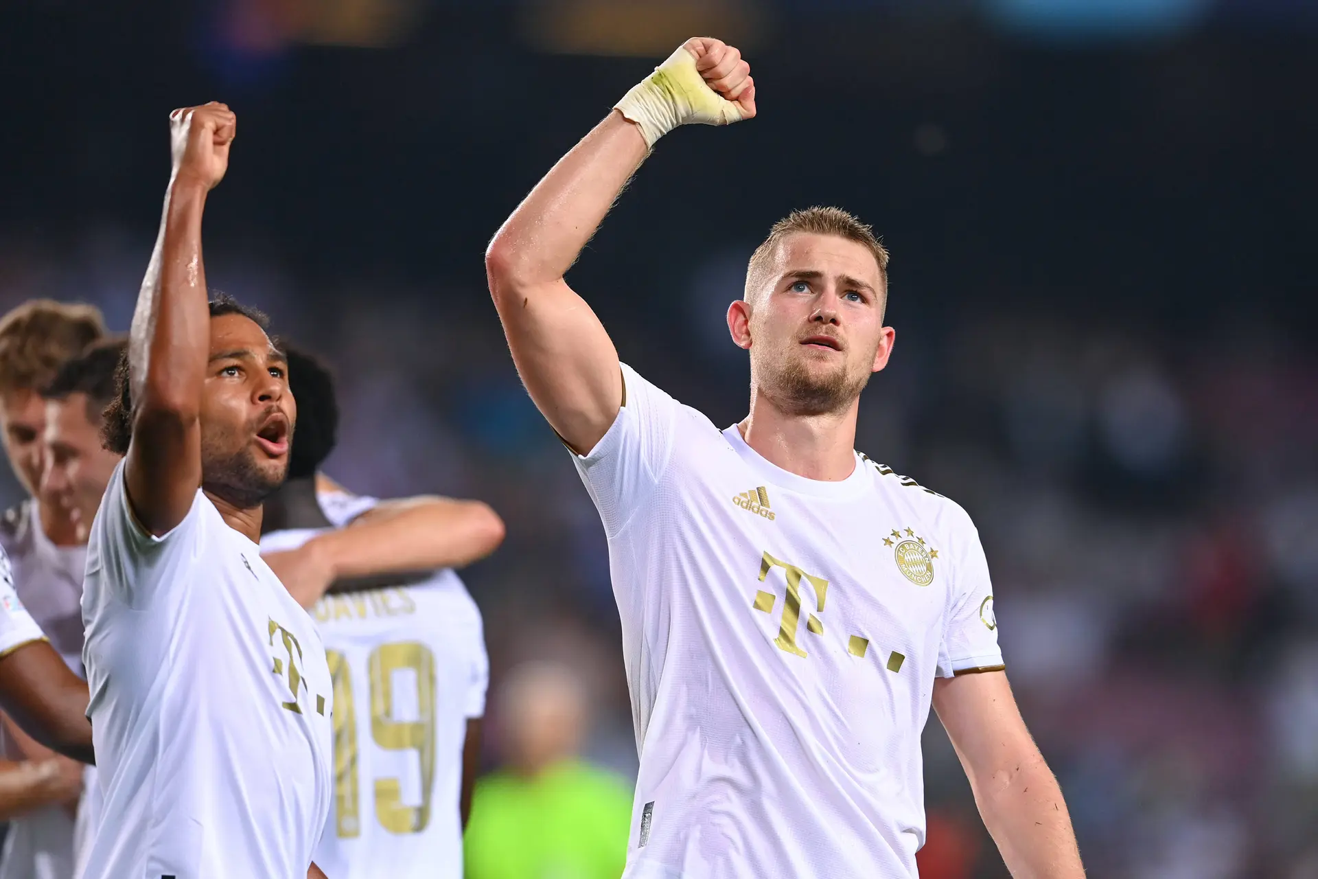 De Ligt: 'Hoe ik naar Ajax kijk? Zoals elke fan: ik vertrouw erop dat ze gaan draaien'