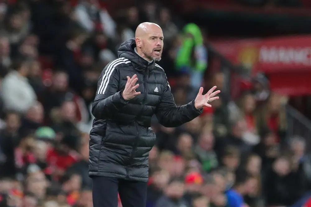 Buitenland: Ten Hag wint van aartsrivaal dankzij historische comeback