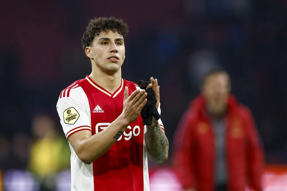 Driessen kritisch op Ajax-defensie: 'De bal is hun grootste vijand op het veld'