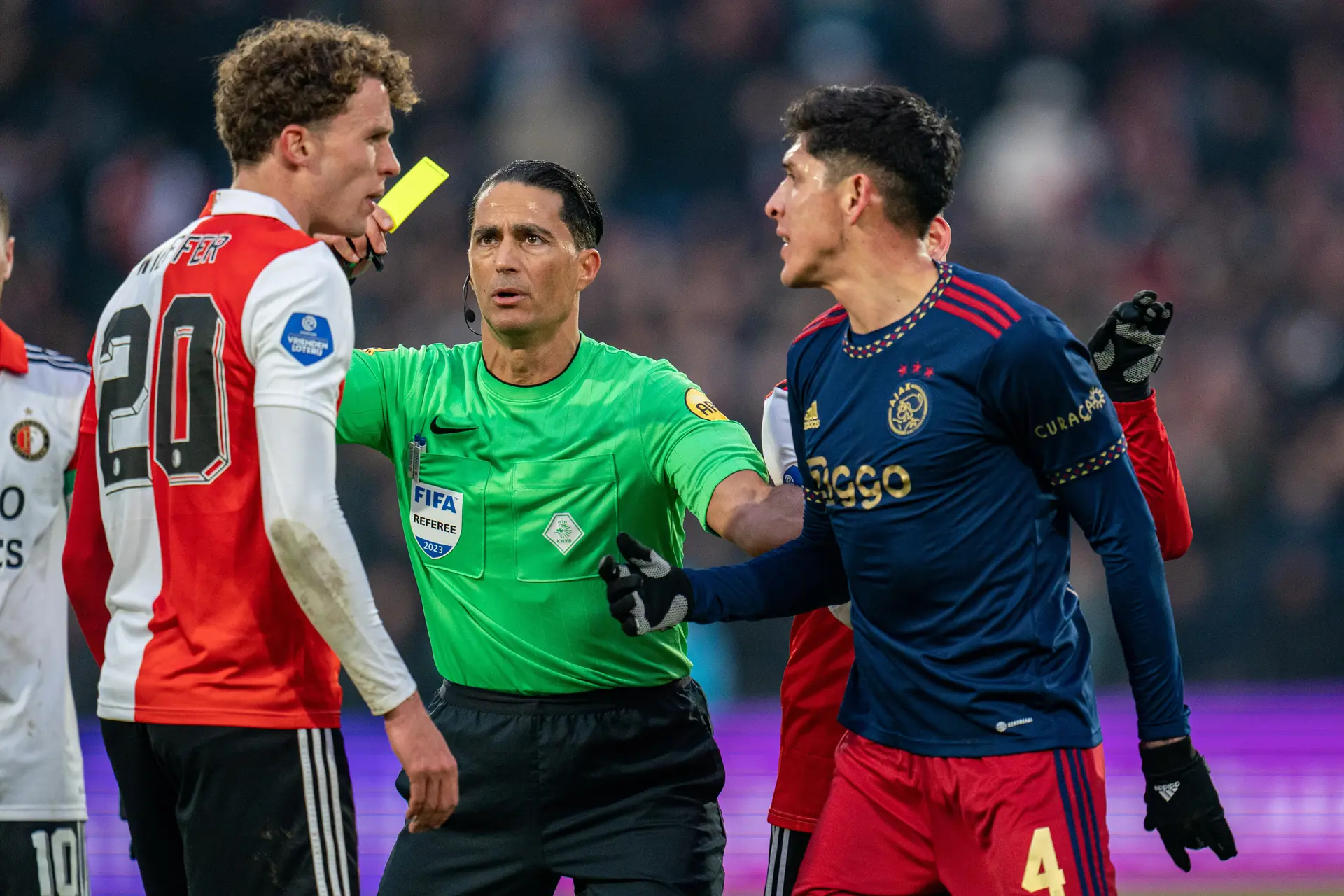 Álvarez over spelen als centrale verdediger: 'Dat is een bekende positie voor mij'