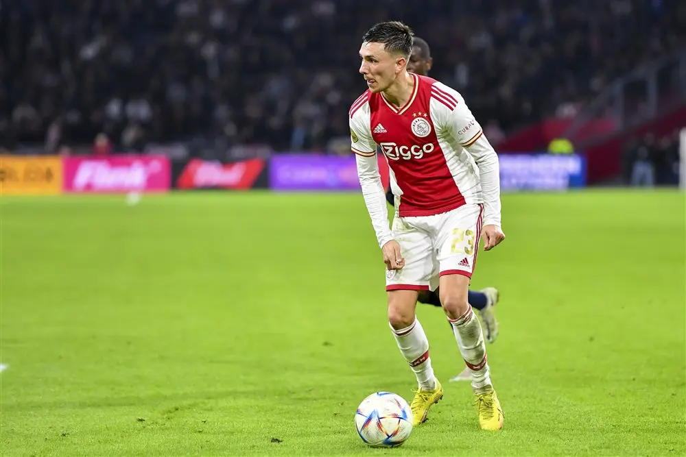 Berghuis wil Ajax op 31-jarige leeftijd niet meer inruilen voor buitenland