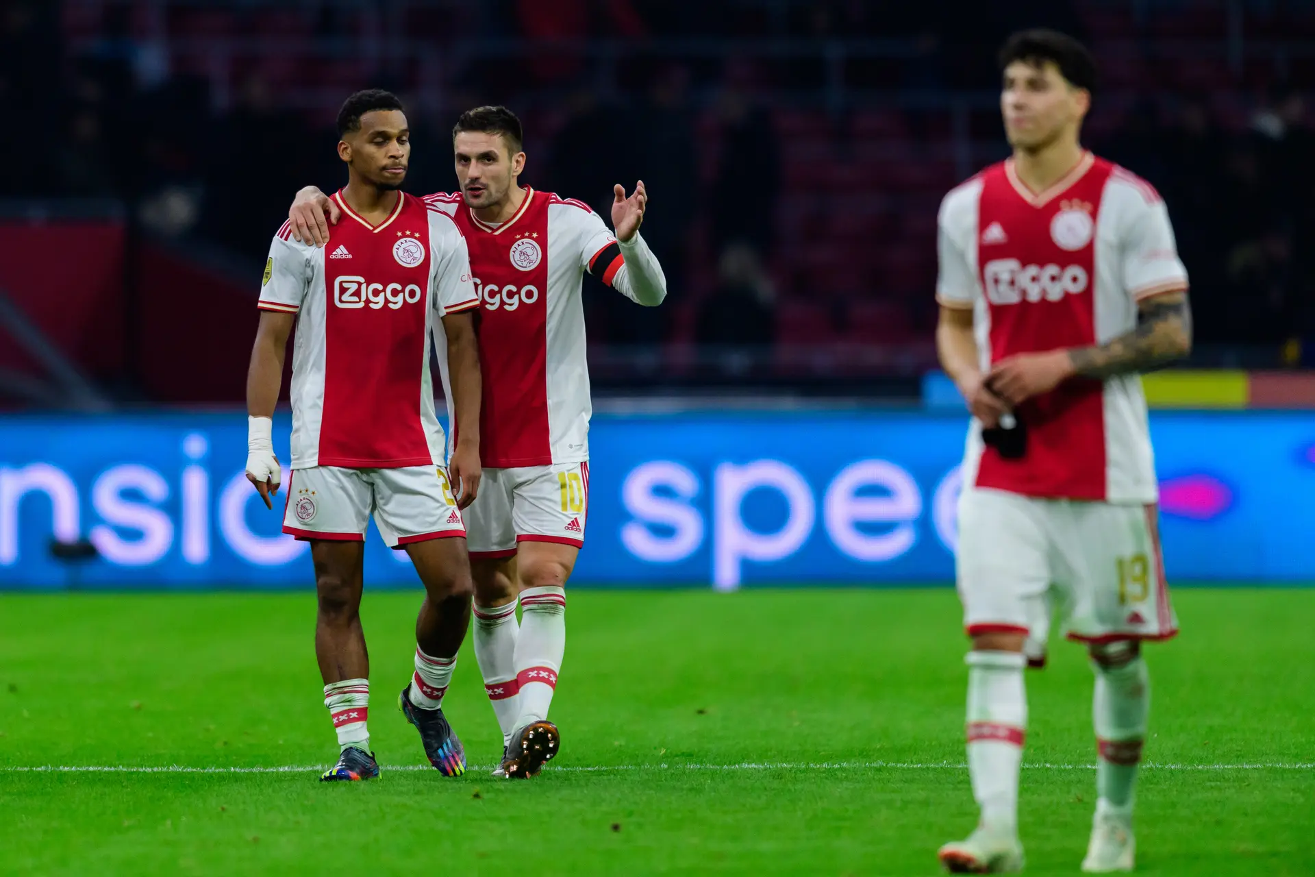 'Spelersraad Ajax kwam met initiatief voor bijeenkomst met Leenders'