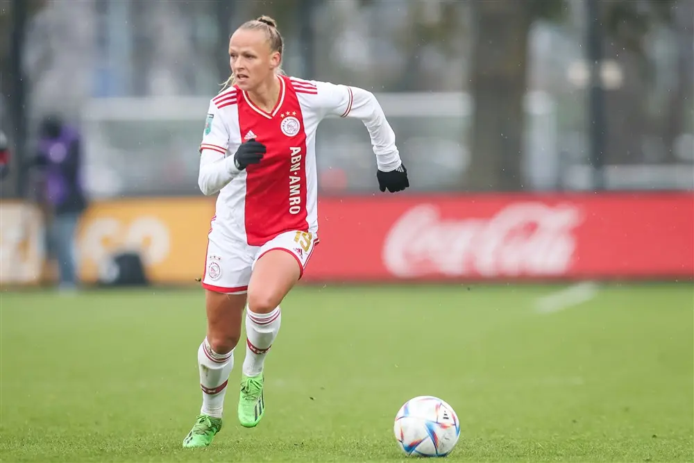 Ajax Vrouwen beginnen 2023 met zege op ADO Den Haag