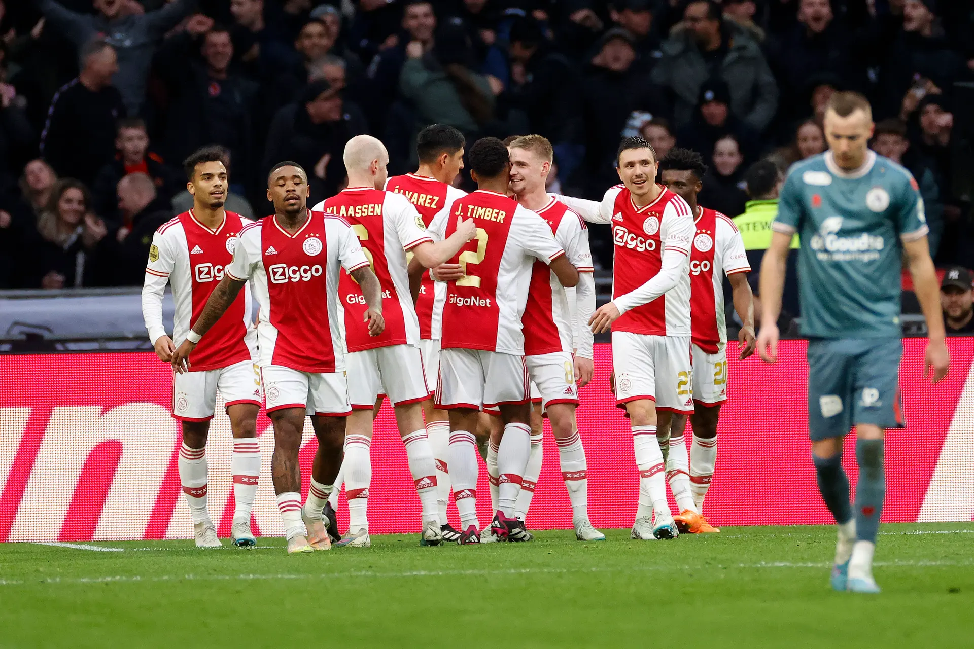 LIVE 21.00 uur | De Graafschap - Ajax (0-0)