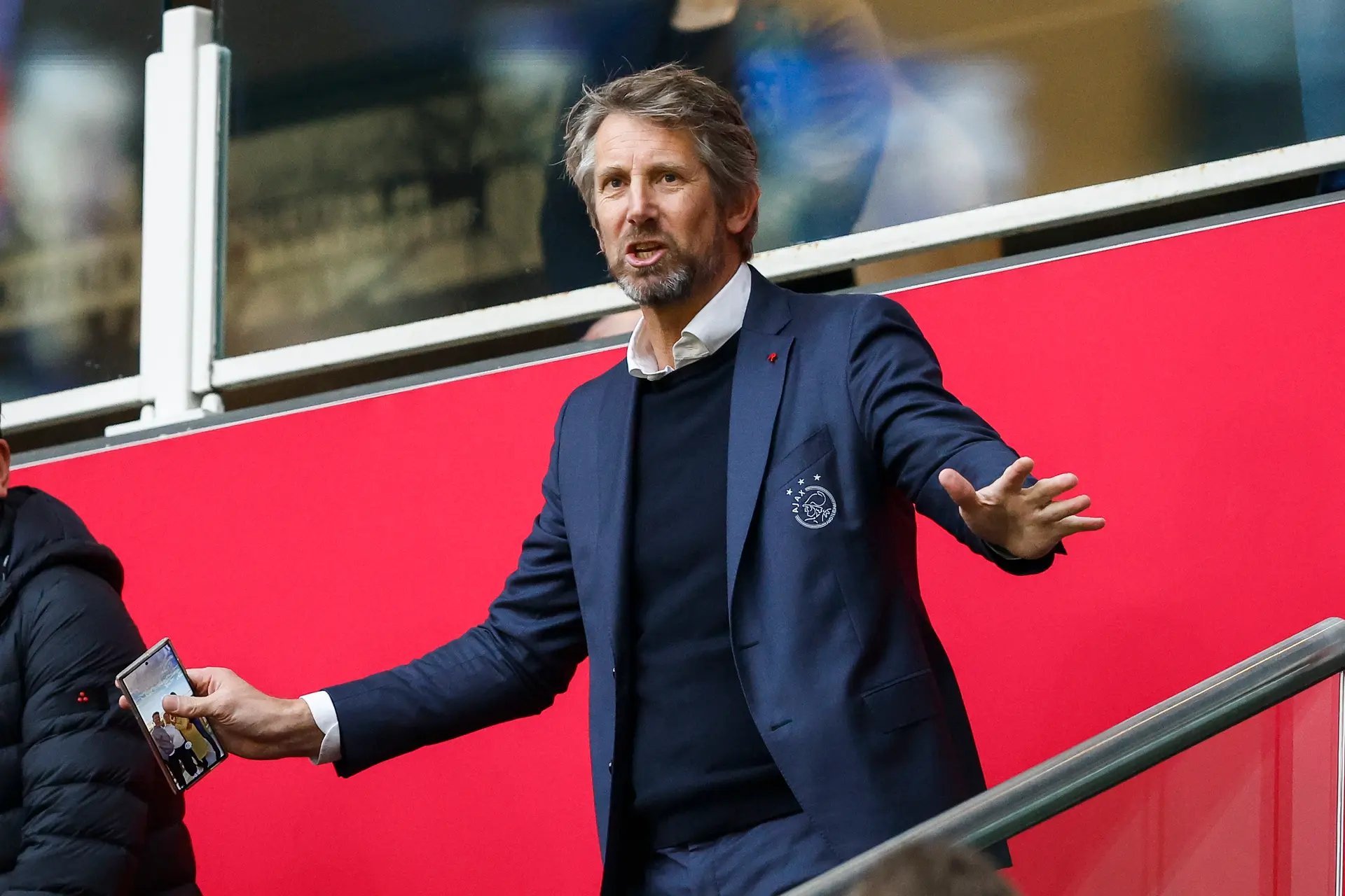 Van der Sar stapt bij Ajax op als algemeen directeur