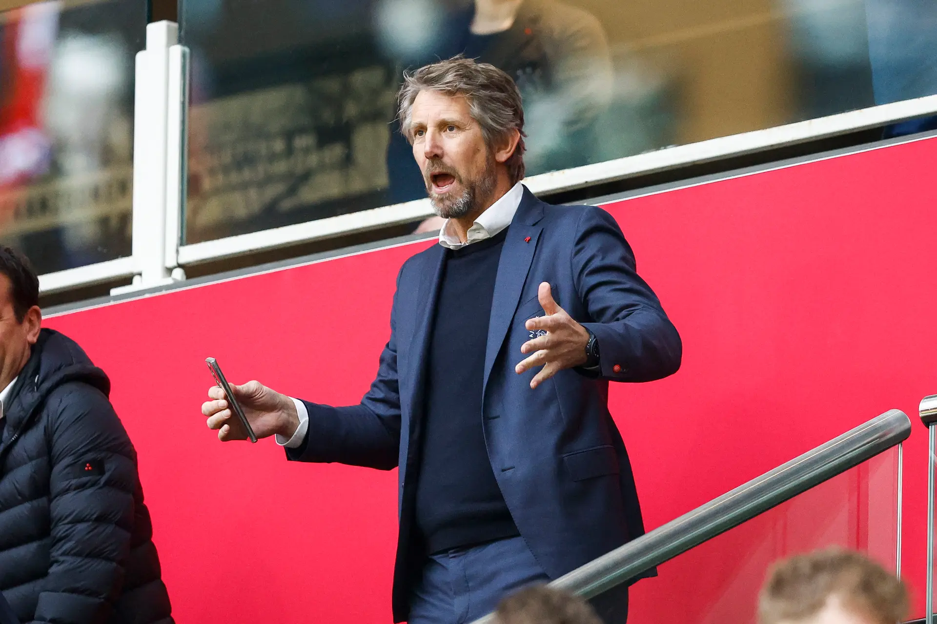 Branie: Zóekt Ajax eigenlijk wel een technisch directeur?