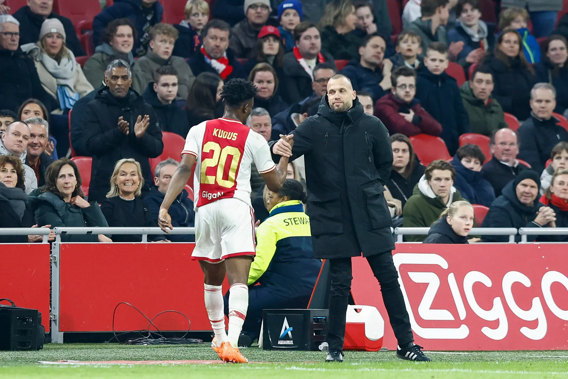 Heitinga prijst Kudus: 'Mogen blij zijn dat hij bij Ajax speelt'