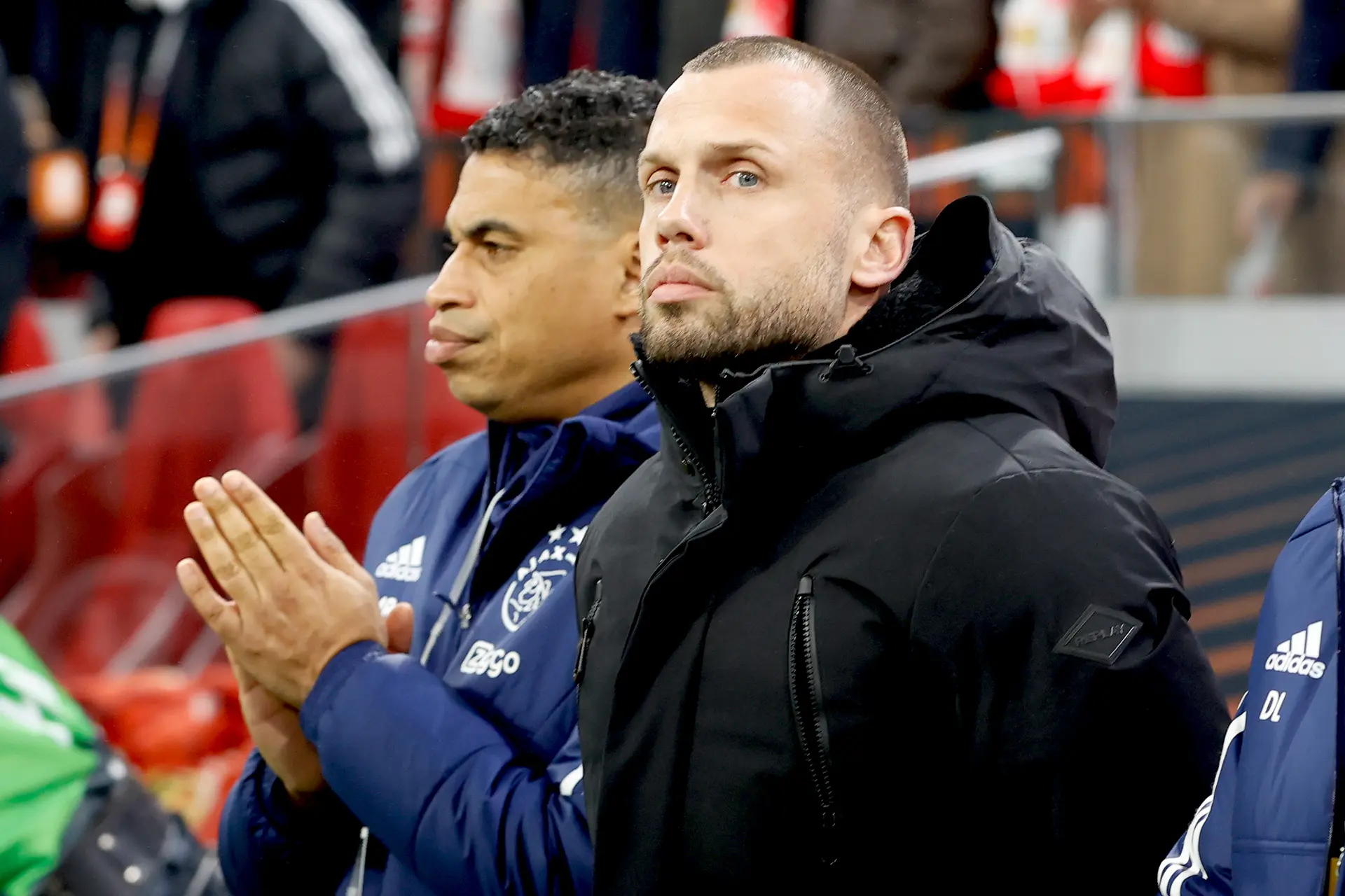 Heitinga wil plezier in voetbalstadions: 'Vind dit wel een probleem worden'
