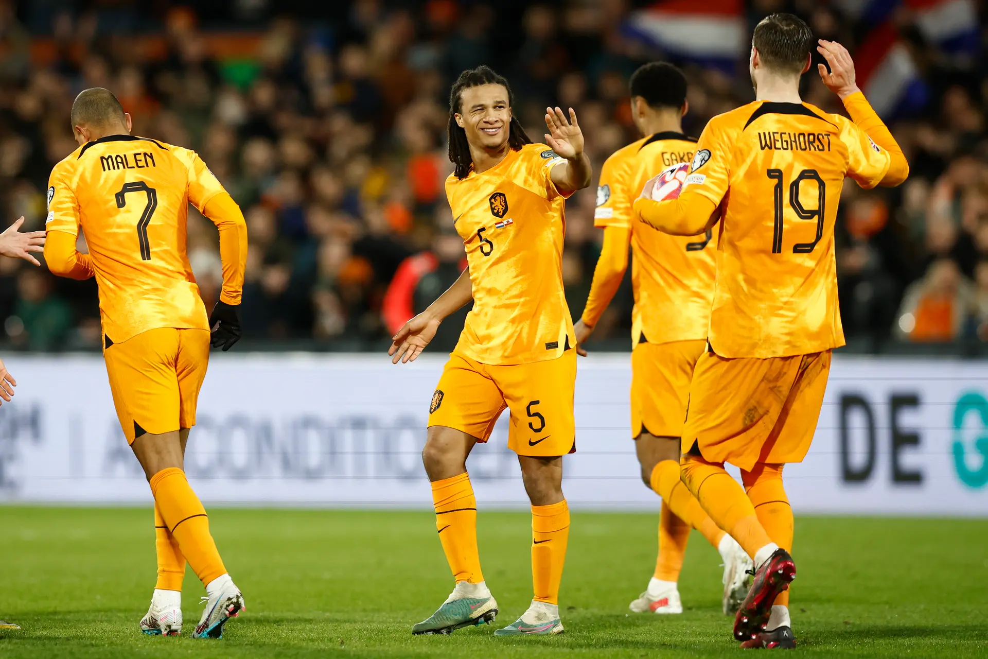 Nederland wint van Gibraltar; doelpuntenregen blijft uit