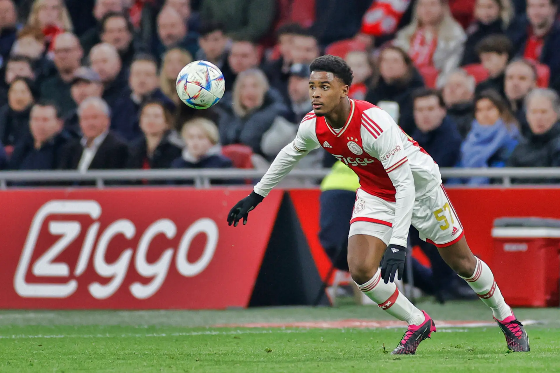 Hato krijgt beloning: verdediger definitief overgeheveld naar Ajax 1
