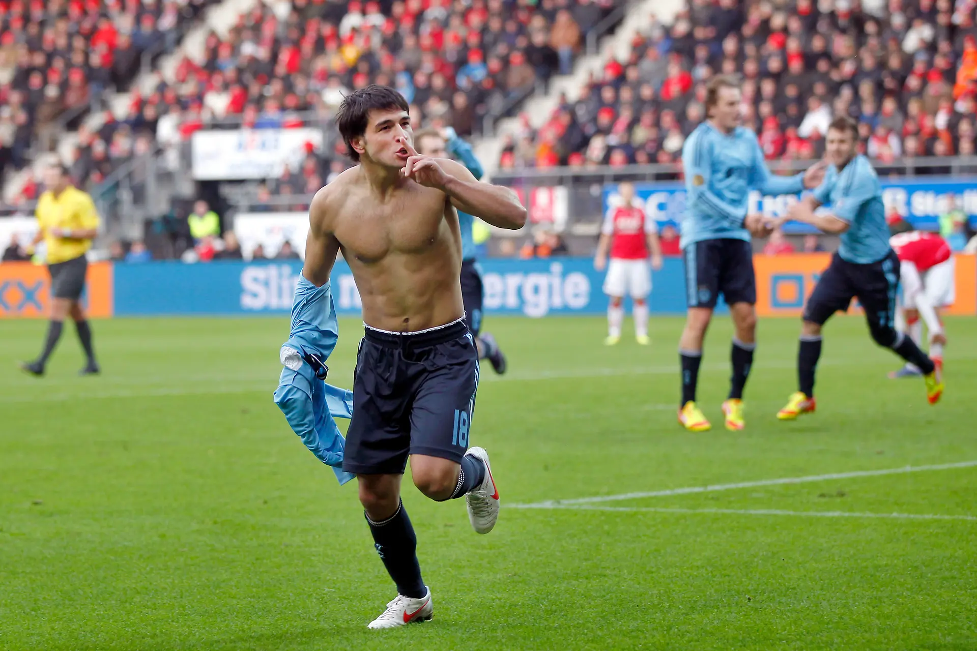 nicolas lodeiro az ajax 2012