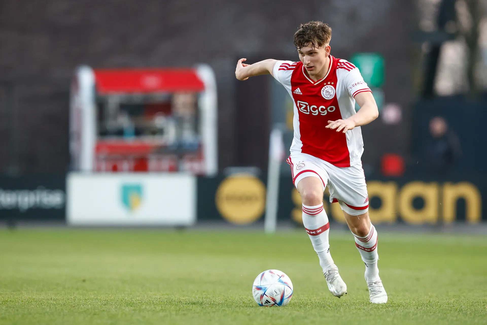 Godts went in rap tempo aan Ajax: 'Het halfjaar is snel gegaan'