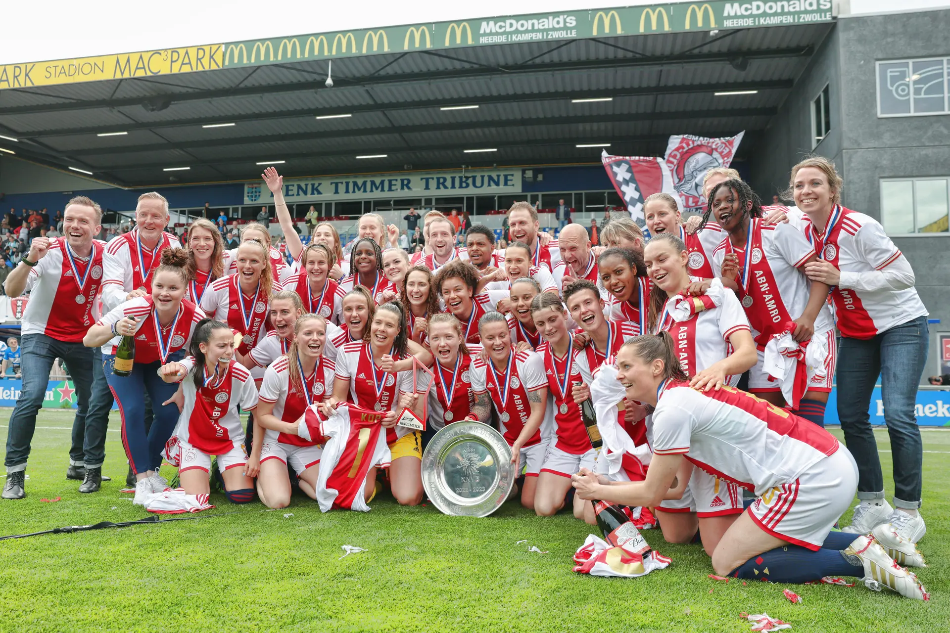 Niet Ajax, maar gemeente Amsterdam trok stekker uit huldiging voor Ajax Vrouwen