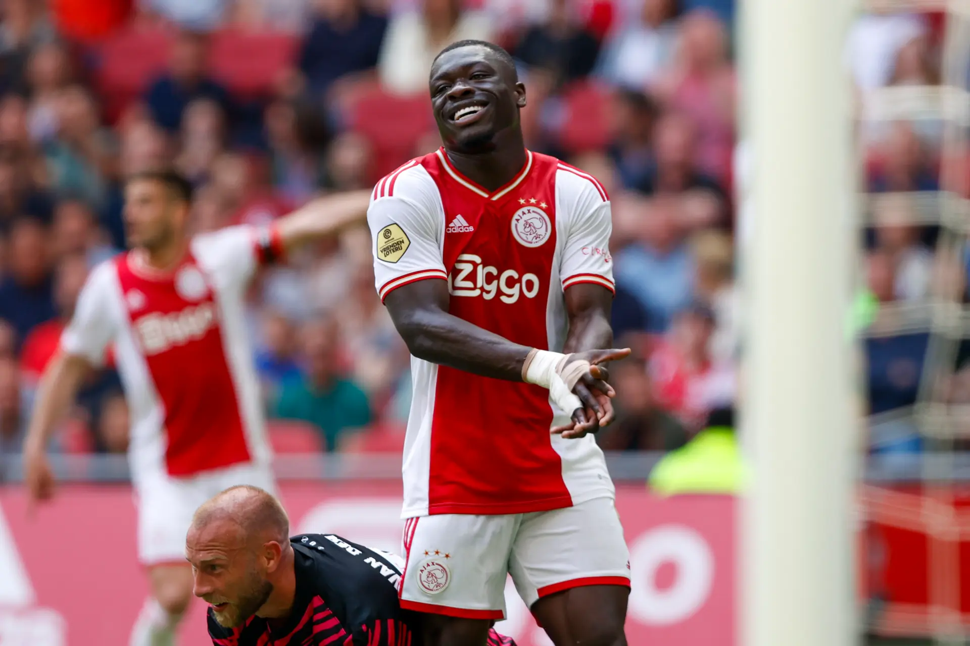 Heitinga wil betere bezetting in zestien tegenstander: 'Niet alleen bij Brian'
