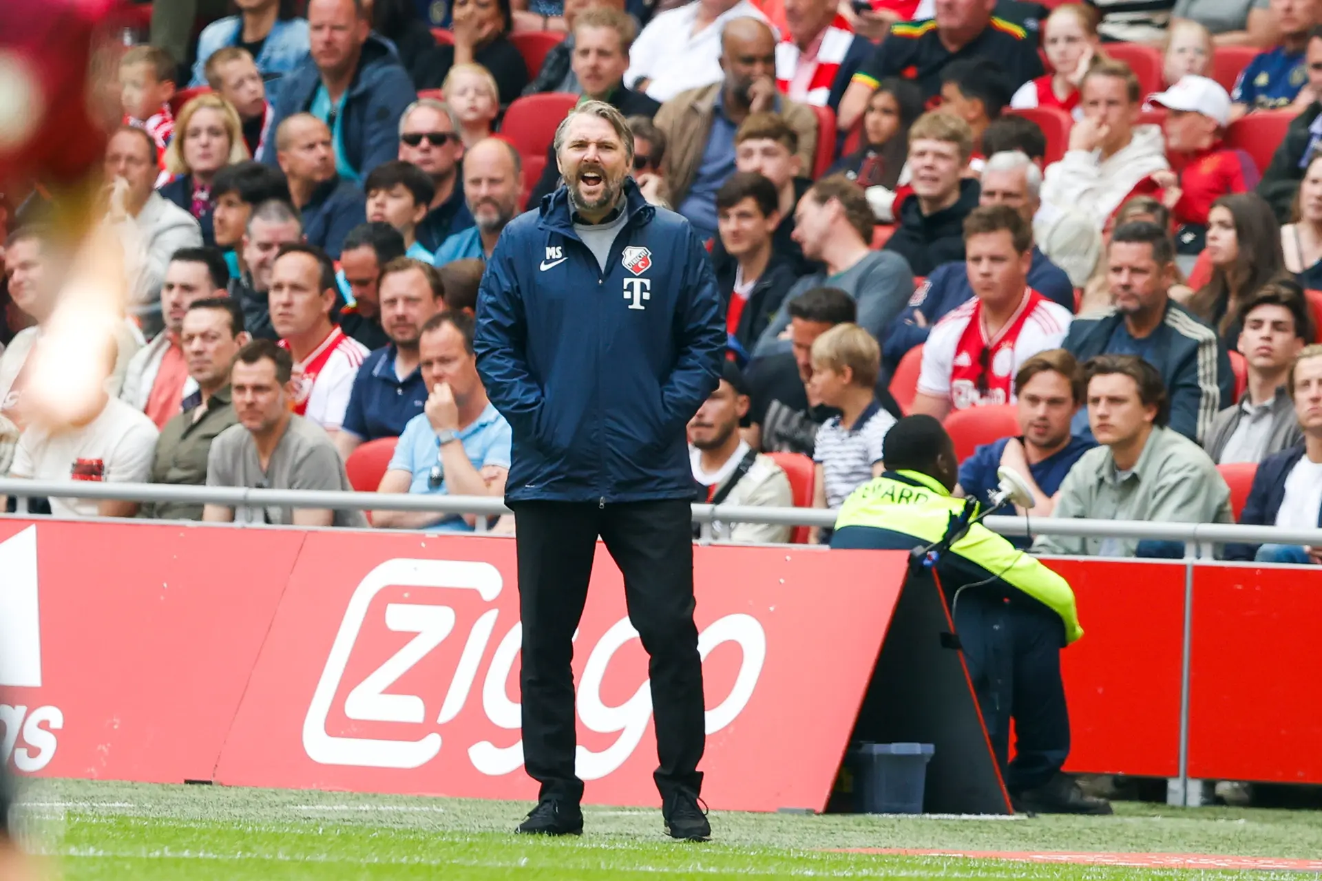 FC Utrecht stuurt Silberbauer na drie nederlagen op rij de deur uit