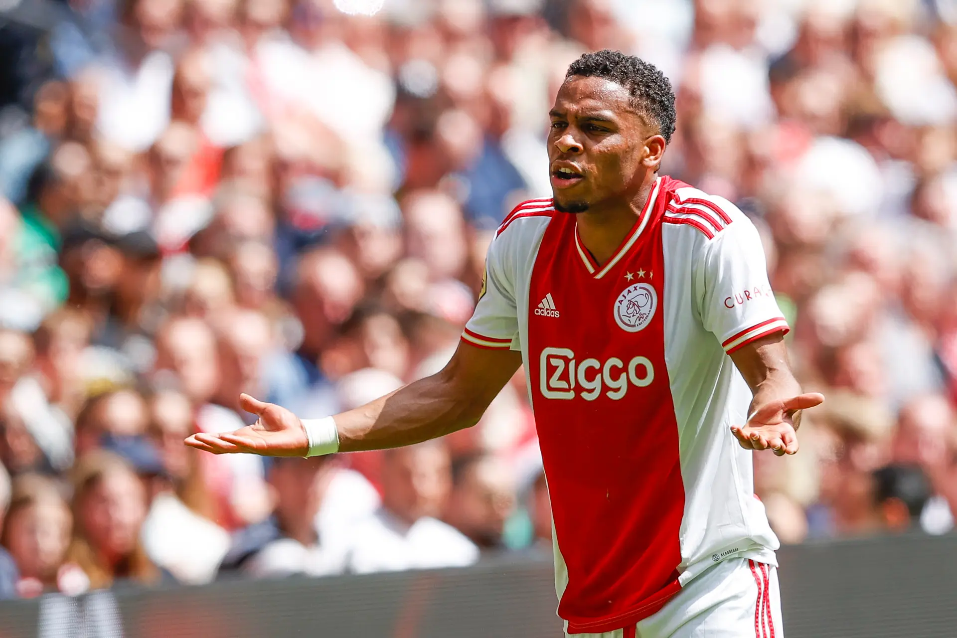 Timber over transfer: 'Ik heb vorig seizoen ook tegen echt grote clubs nee gezegd'