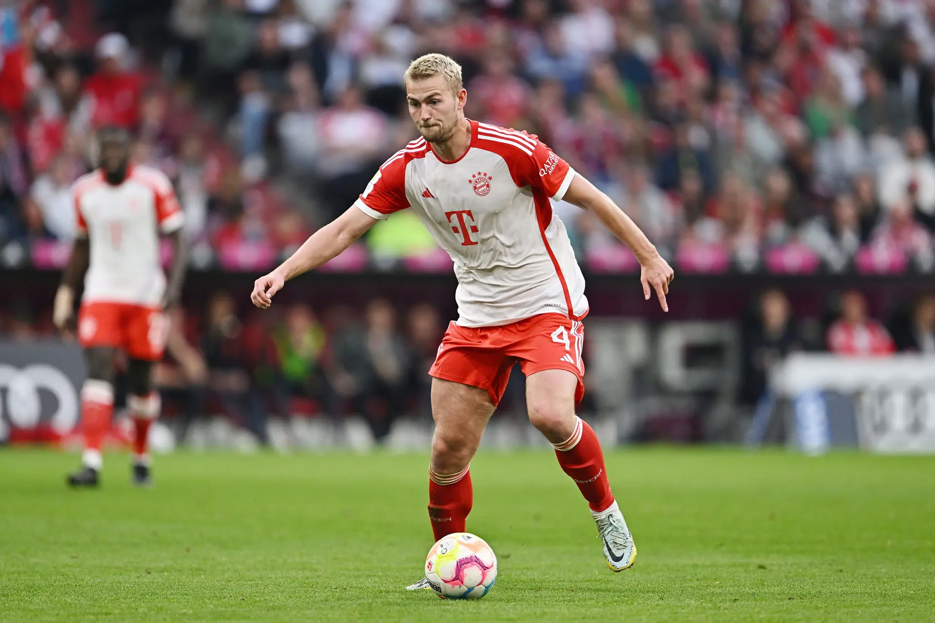 De Ligt ziet verschil: 'Bij Ajax waren de Champions League-duels de piekmomenten'
