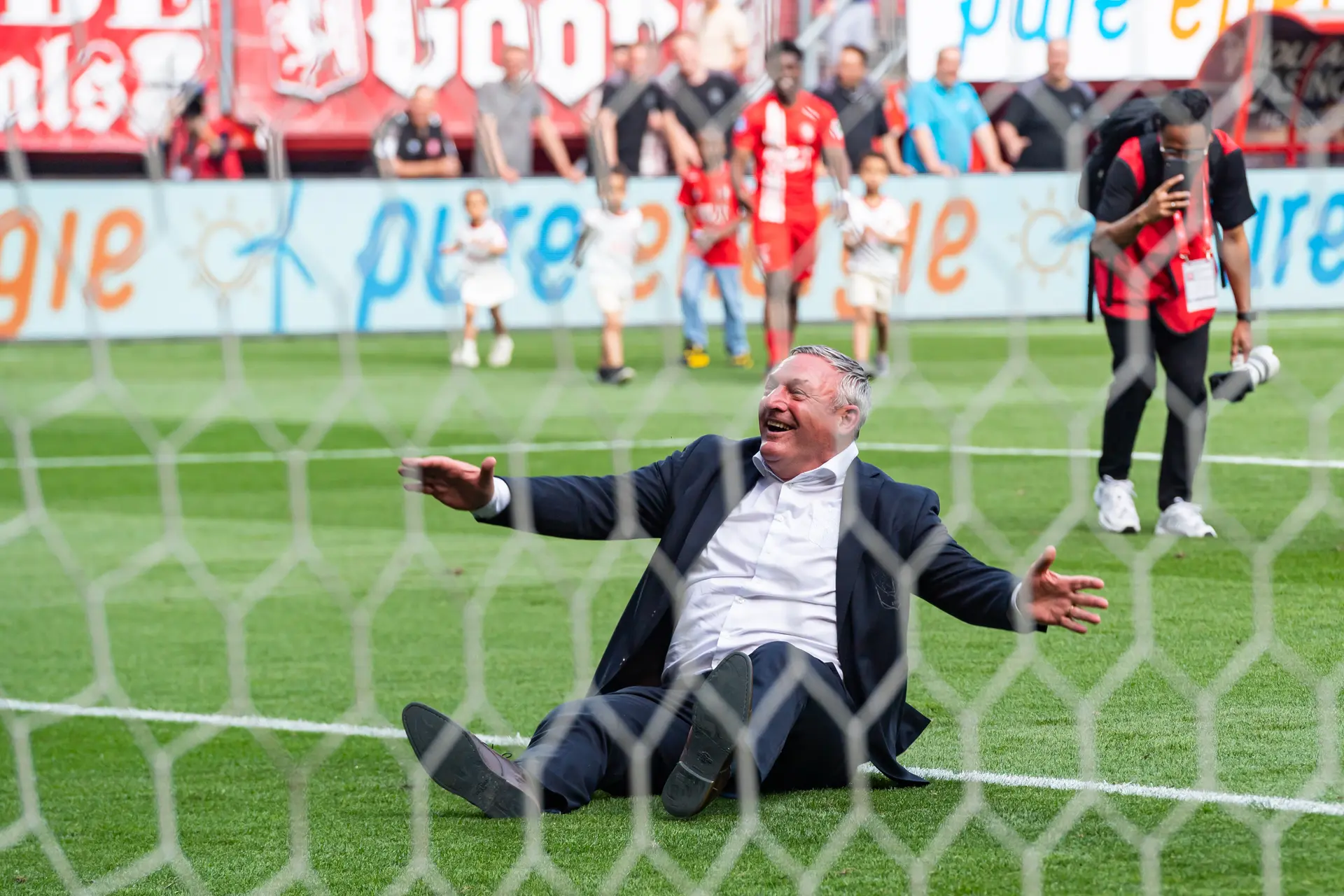 Jans lacht om 'degradatiekraker' FC Utrecht - Ajax: 'Mooi om mee te spotten'