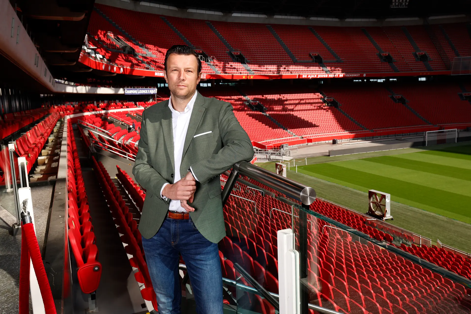 Ajax verdient commercieel meer dan PSV en Feyenoord samen