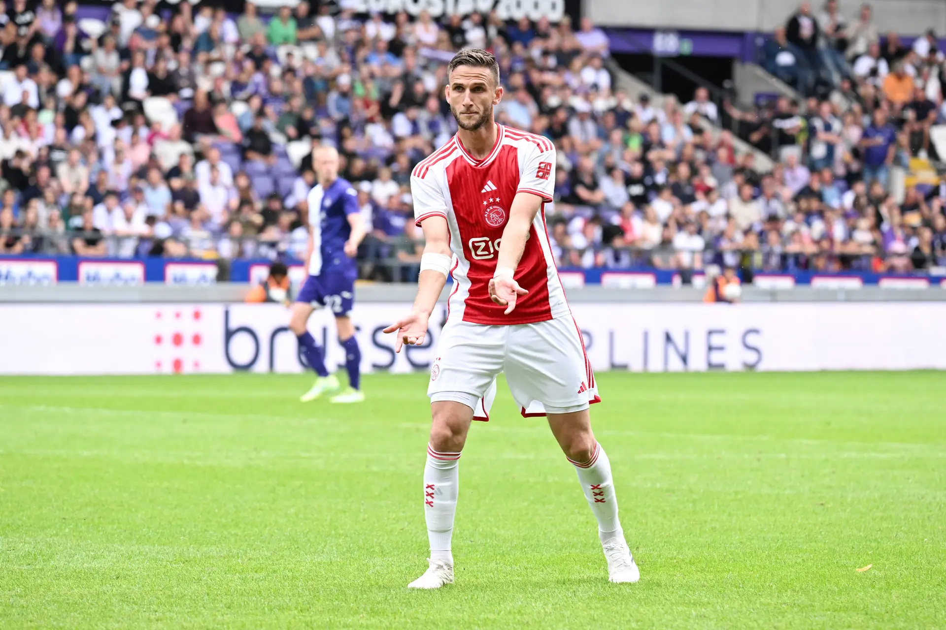 Van den Boomen wil spelen bij Ajax: 'Niet gehaald voor de breedte'