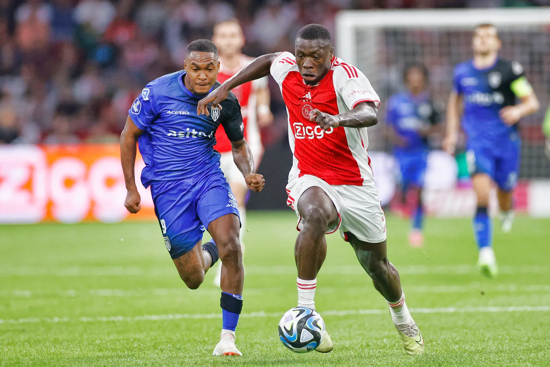 Brobbey meldt zich wegens blessure af voor Jong Oranje