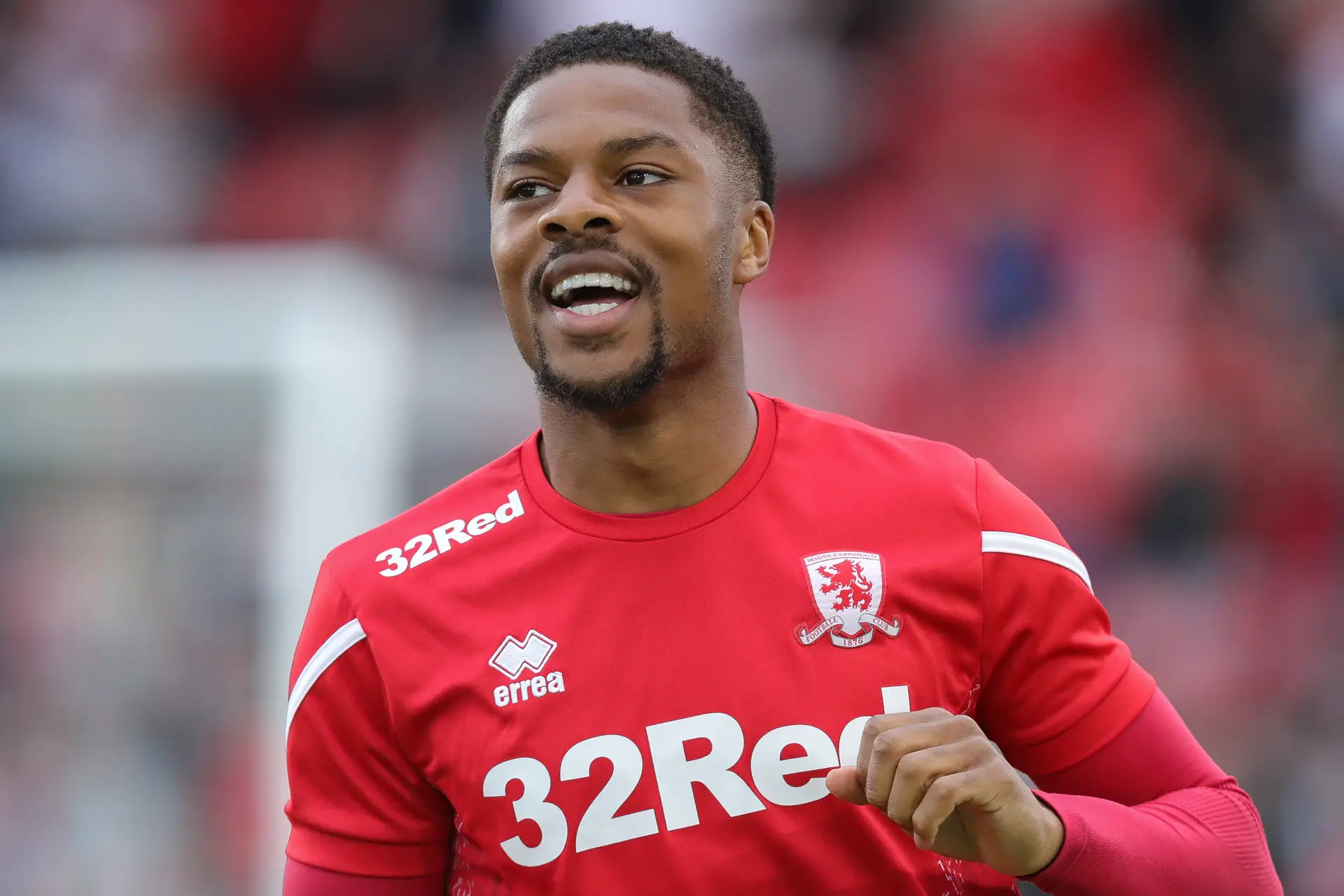 Warnock ziet geen spits in Akpom: 'Hoop dat Ajax hem daar niet voor gekocht heeft'