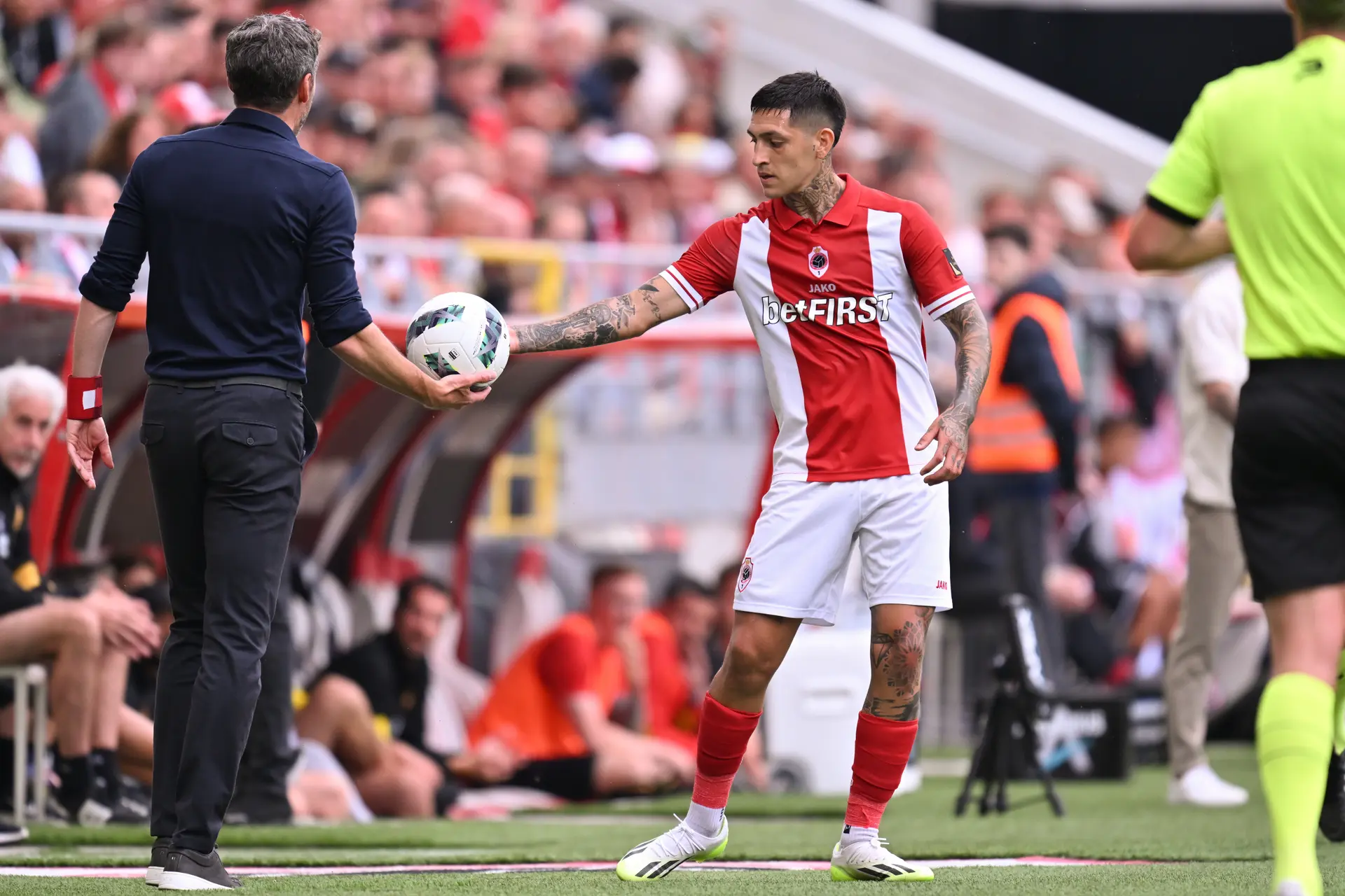 Van Bommel gaat uit van vertrek Ávila: 'Dat is zéker vervelend'