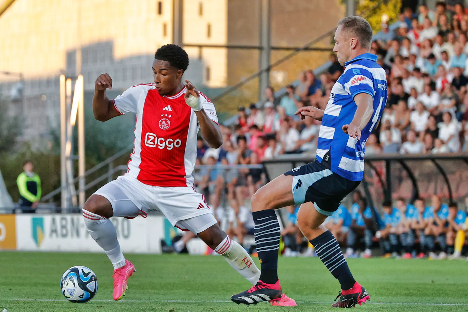 Jong Ajax creëert te weinig op De Toekomst en verliest ook tweede duel van het seizoen
