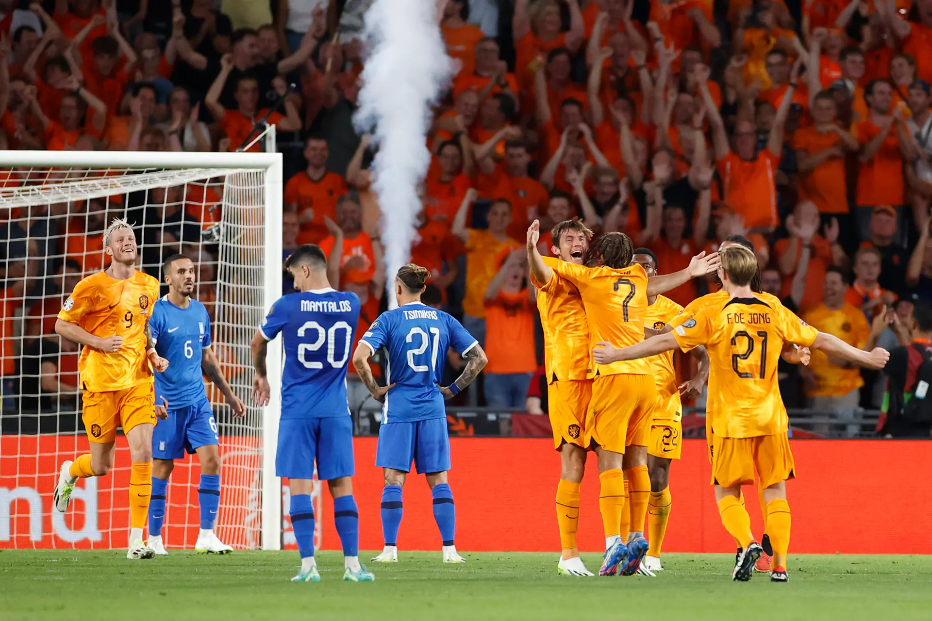 Oranje doet goede zaken in EK-kwalificatie met 3-0 overwinning op Griekenland
