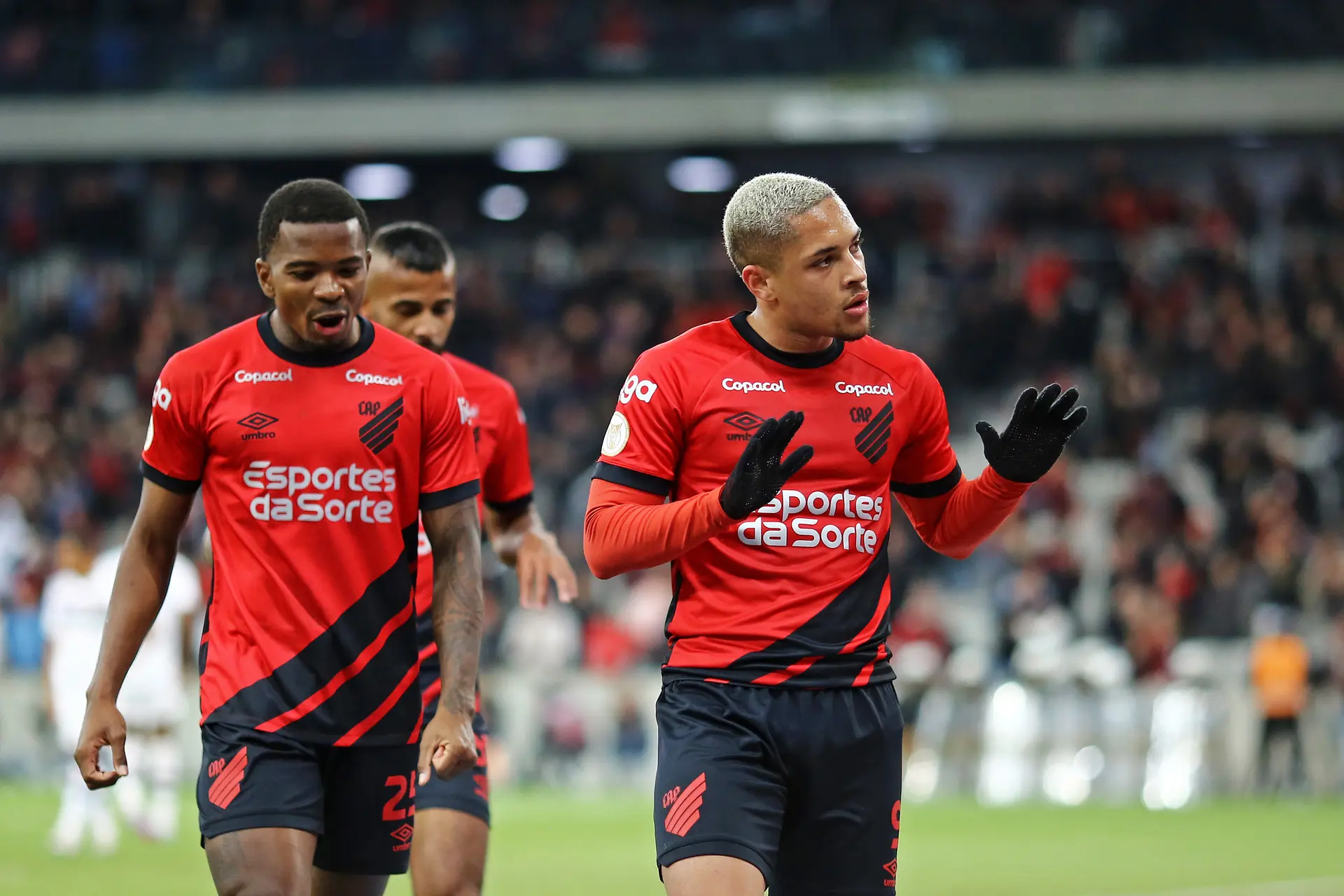 Ajax gaat samenwerking aan met Braziliaanse Club Athletico Paranaense