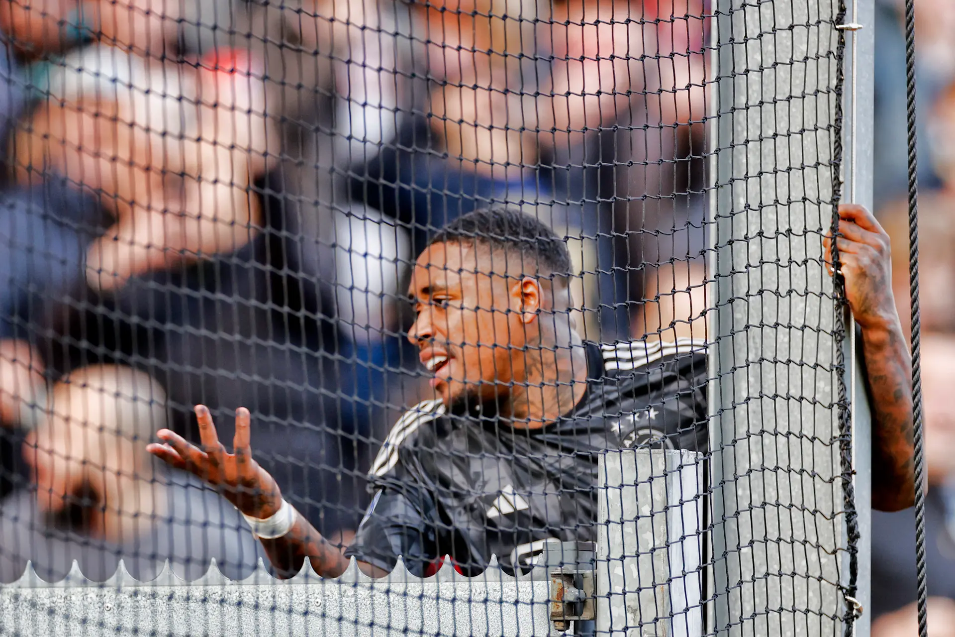 Bergwijn ziet weinig houvast na nederlaag bij FC Utrecht: 'Ik weet niet eens hoevaak we op rij hebben verloren'