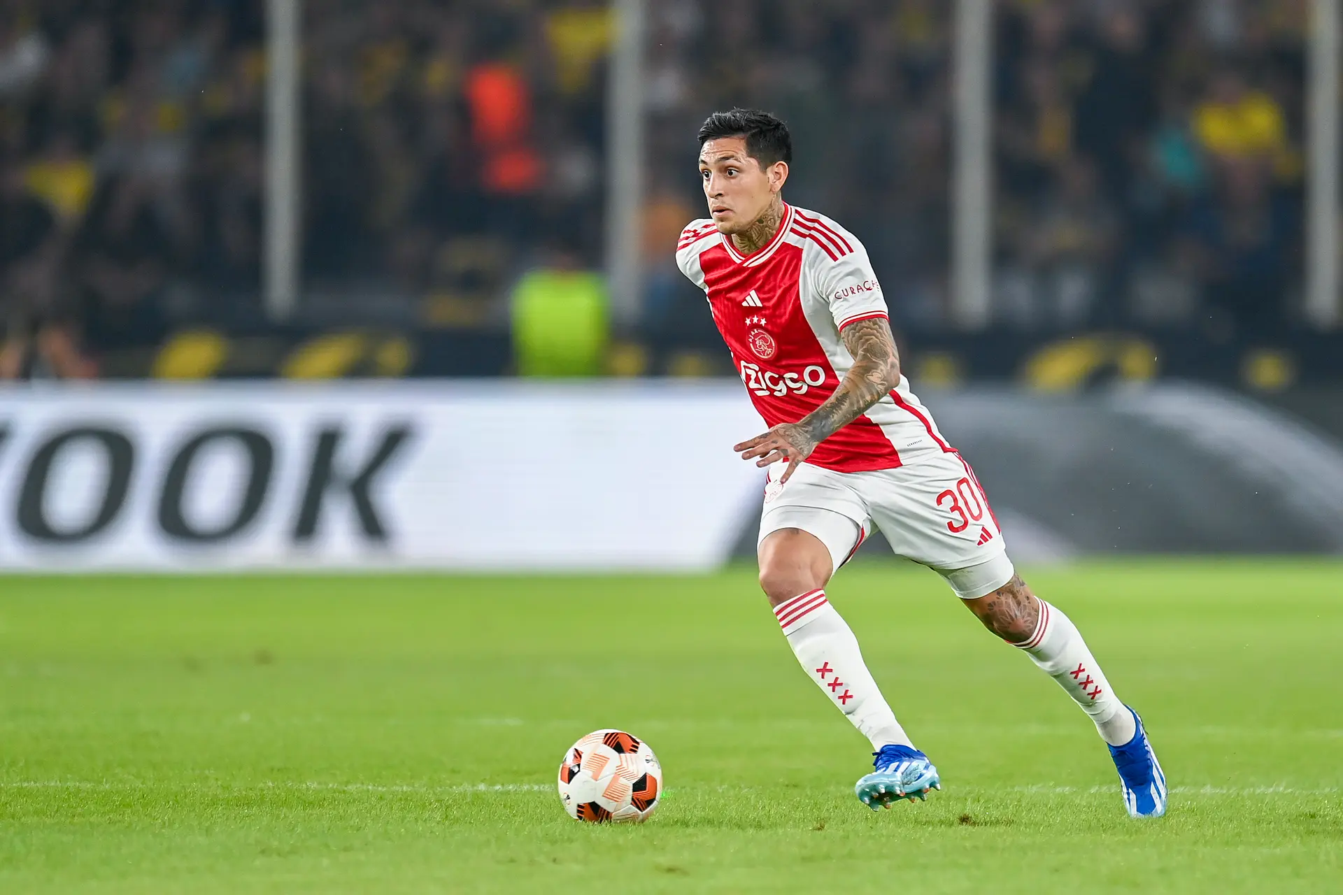 Geruchtenmolen: 'Ávila keert mogelijk toch niet terug bij Ajax'
