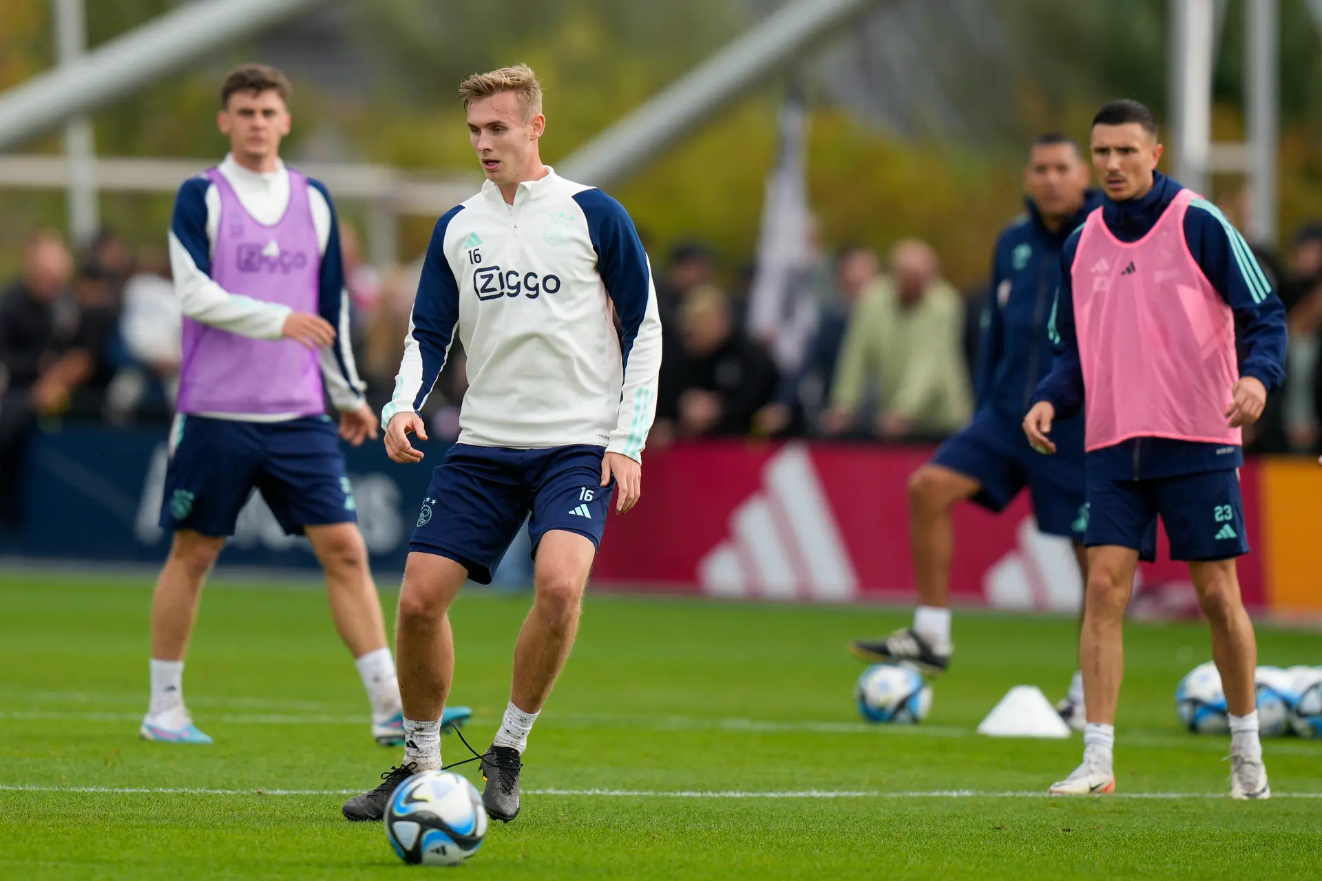sivert mannsverk ajax training 2324
