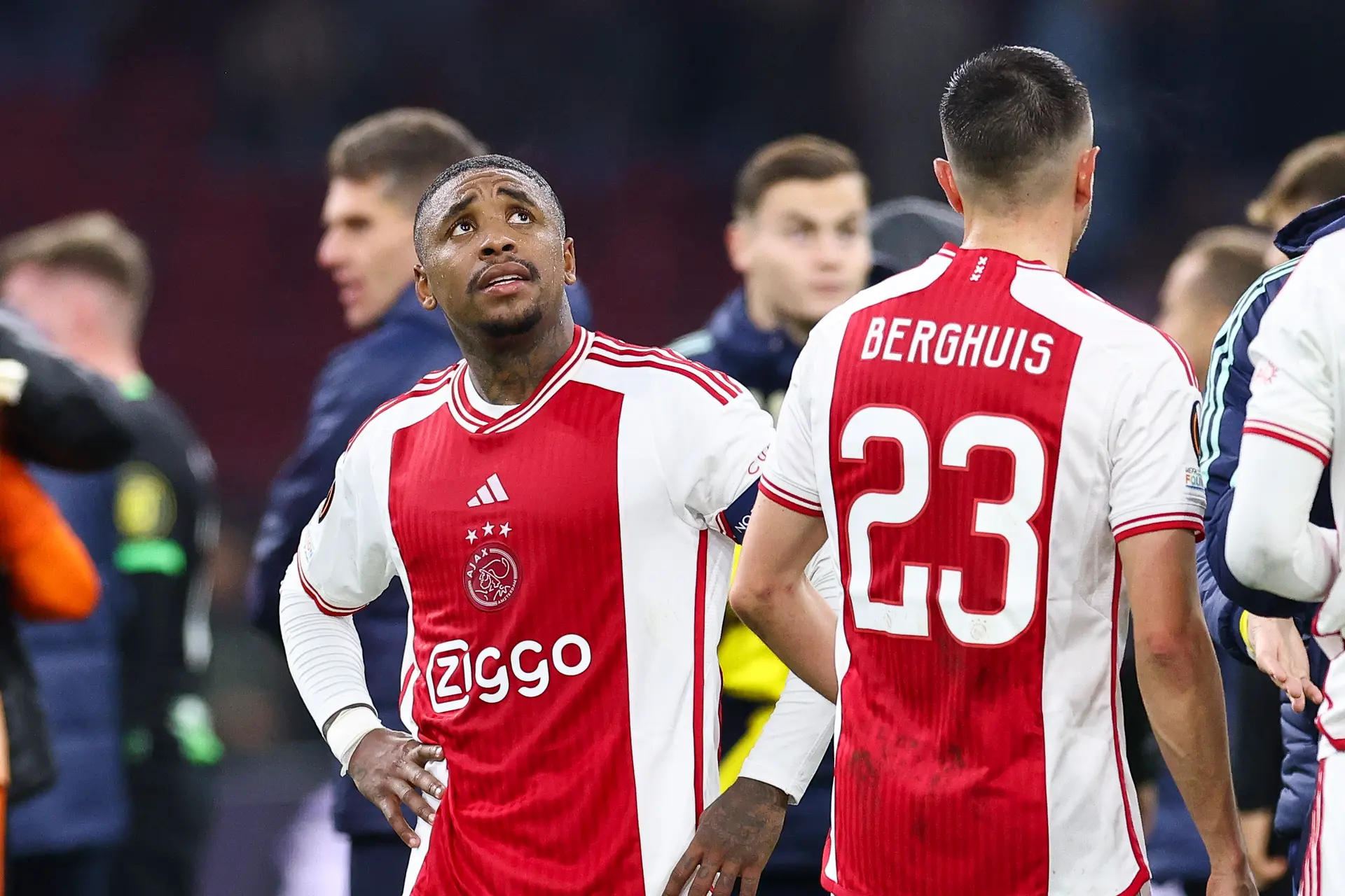 Branie: Ajax verliest weer van Brighton: ‘Dezelfde uitslag als twee weken geleden, maar wel echt een ander gevoel’