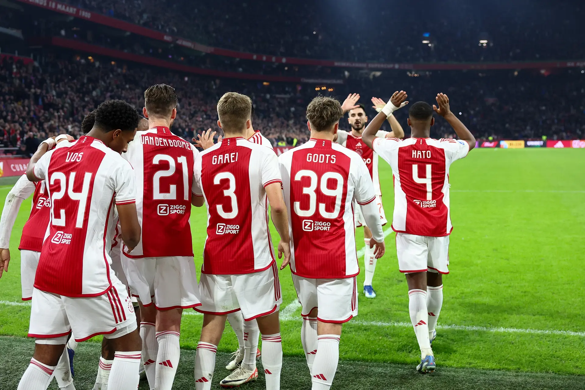 LIVE 21.00 uur | Ajax - Vitesse