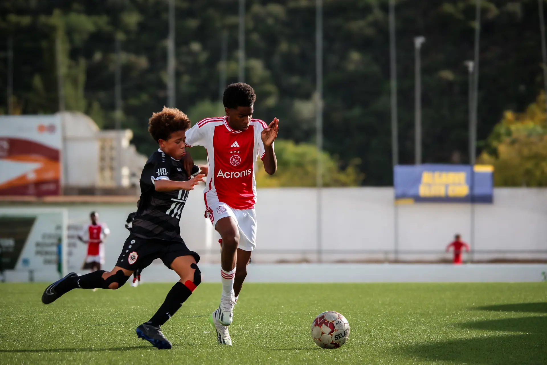 Kweekvijver: O15 maakt indruk op Algarve Elite Cup: ‘De beste spelers lopen bij Ajax rond’