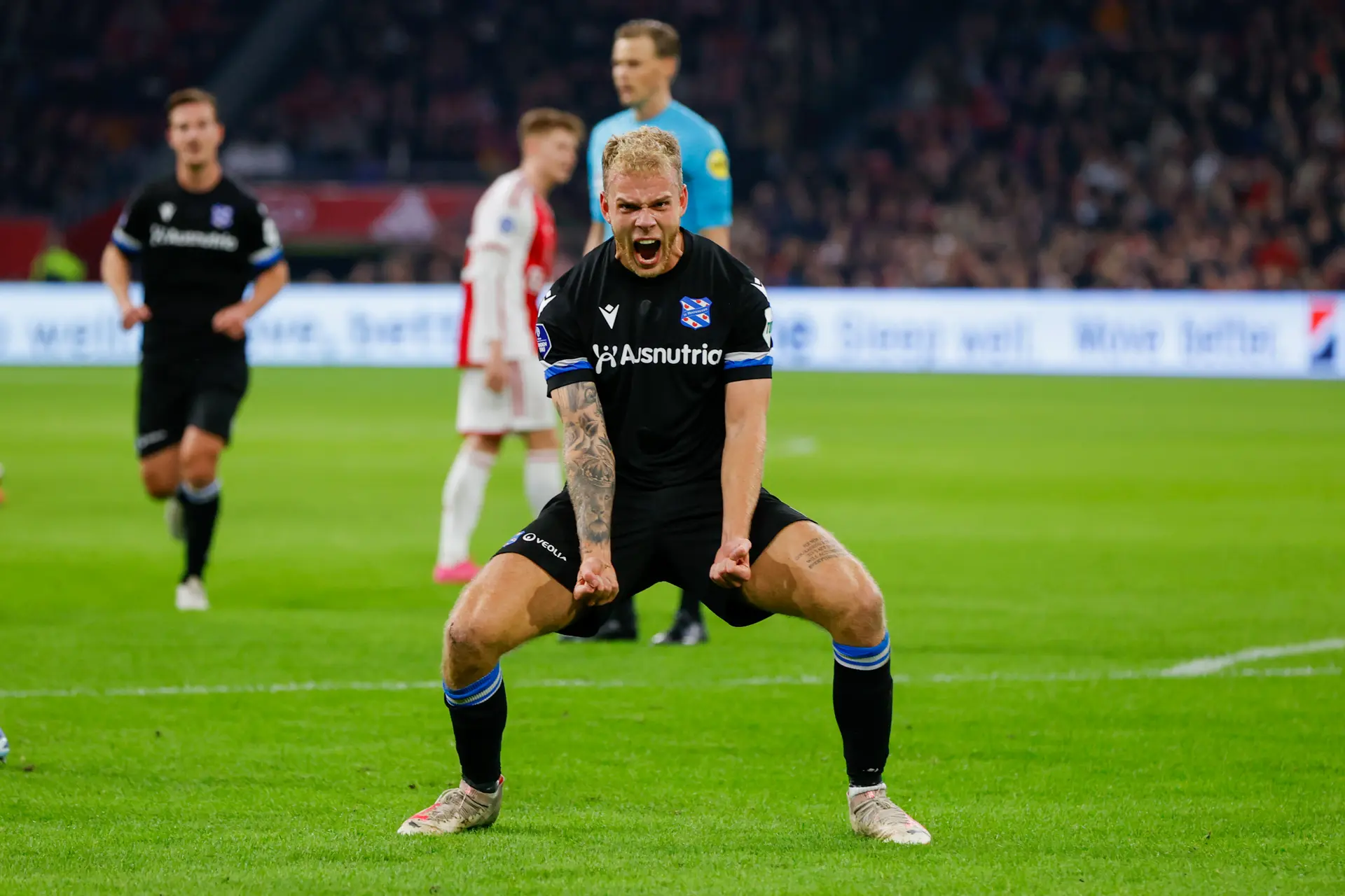 Brouwers stoort zich aan Ajax: 'Alsof ze de Champions League-finale hebben gewonnen'