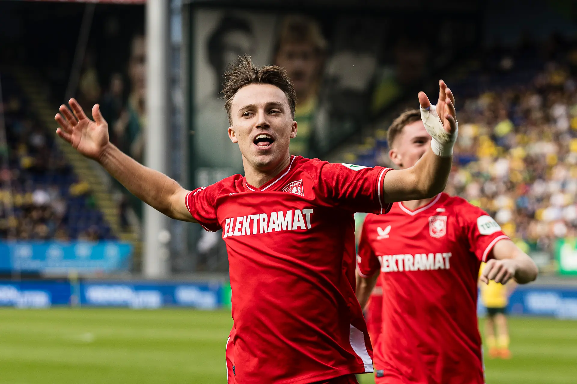 Ajax bevestigt komst Regeer; Amsterdammers betalen 4,3 miljoen euro