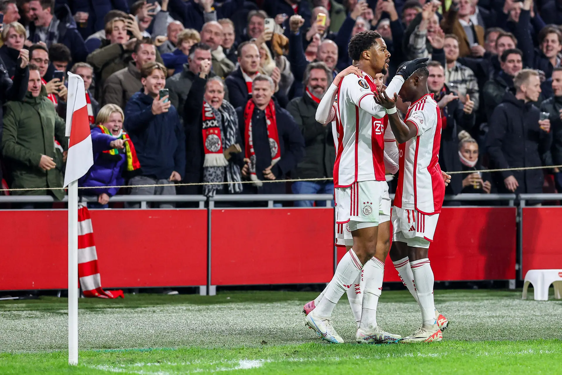 Wie was jouw Man of the Match bij Ajax - AEK Athene?