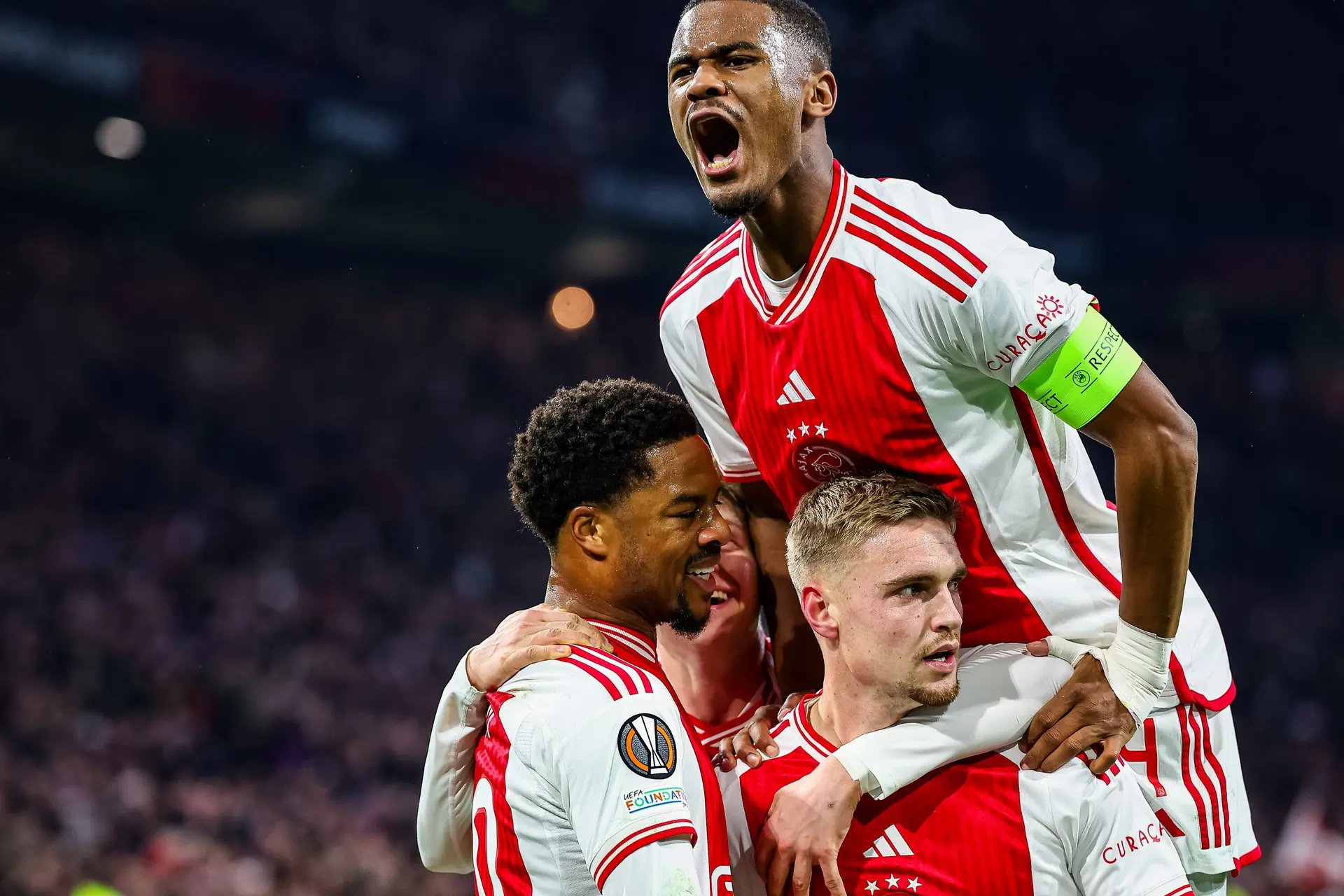 Ajax en adidas verlengen succesvol partnership tot en met 2031