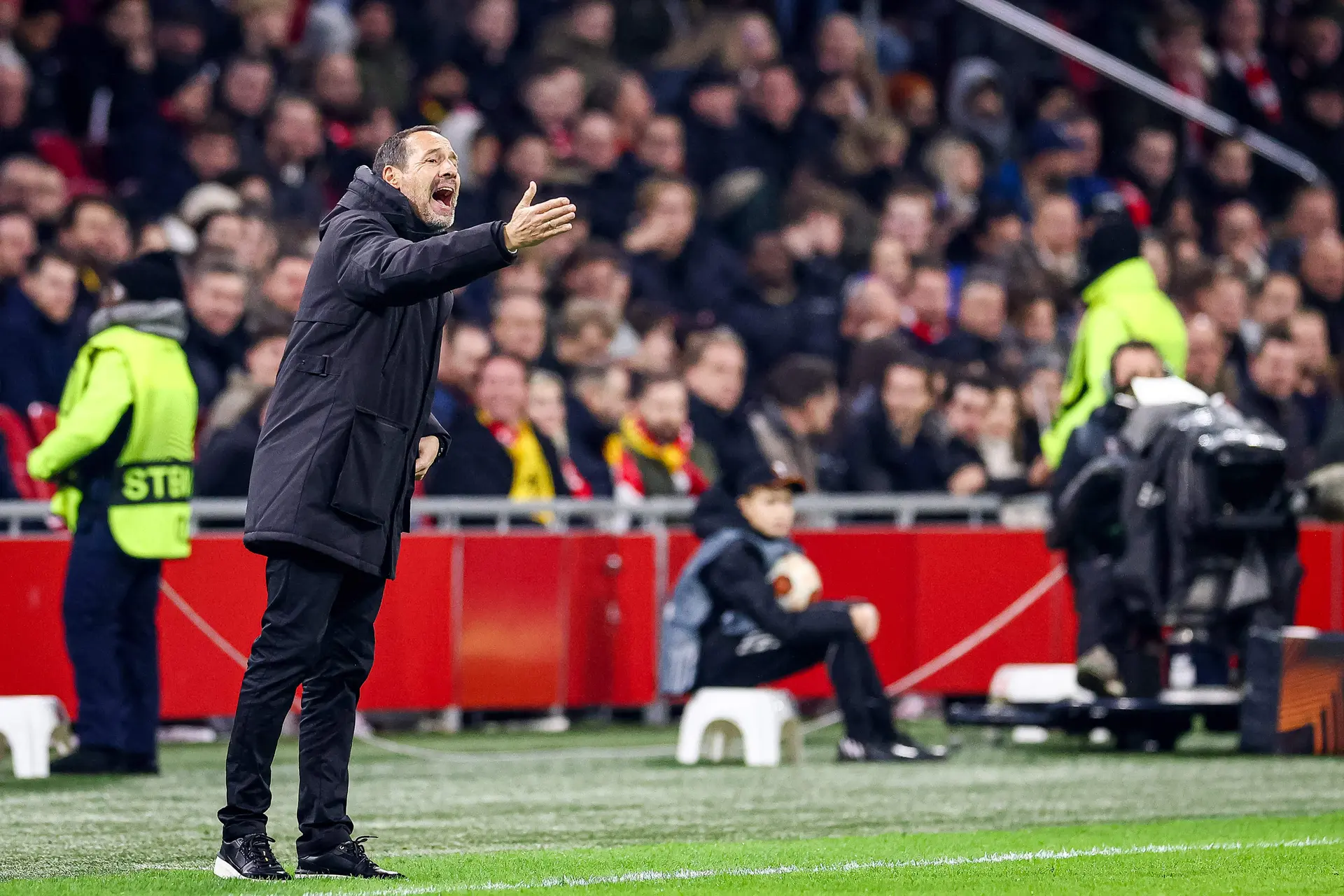 Van 't Schip blij met Conference League: 'Competitie waarin spelers zich verder kunnen ontwikkelen'